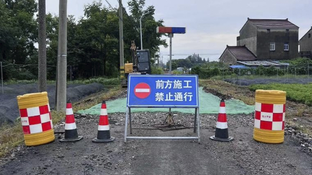 奔牛镇推进农村公路建设